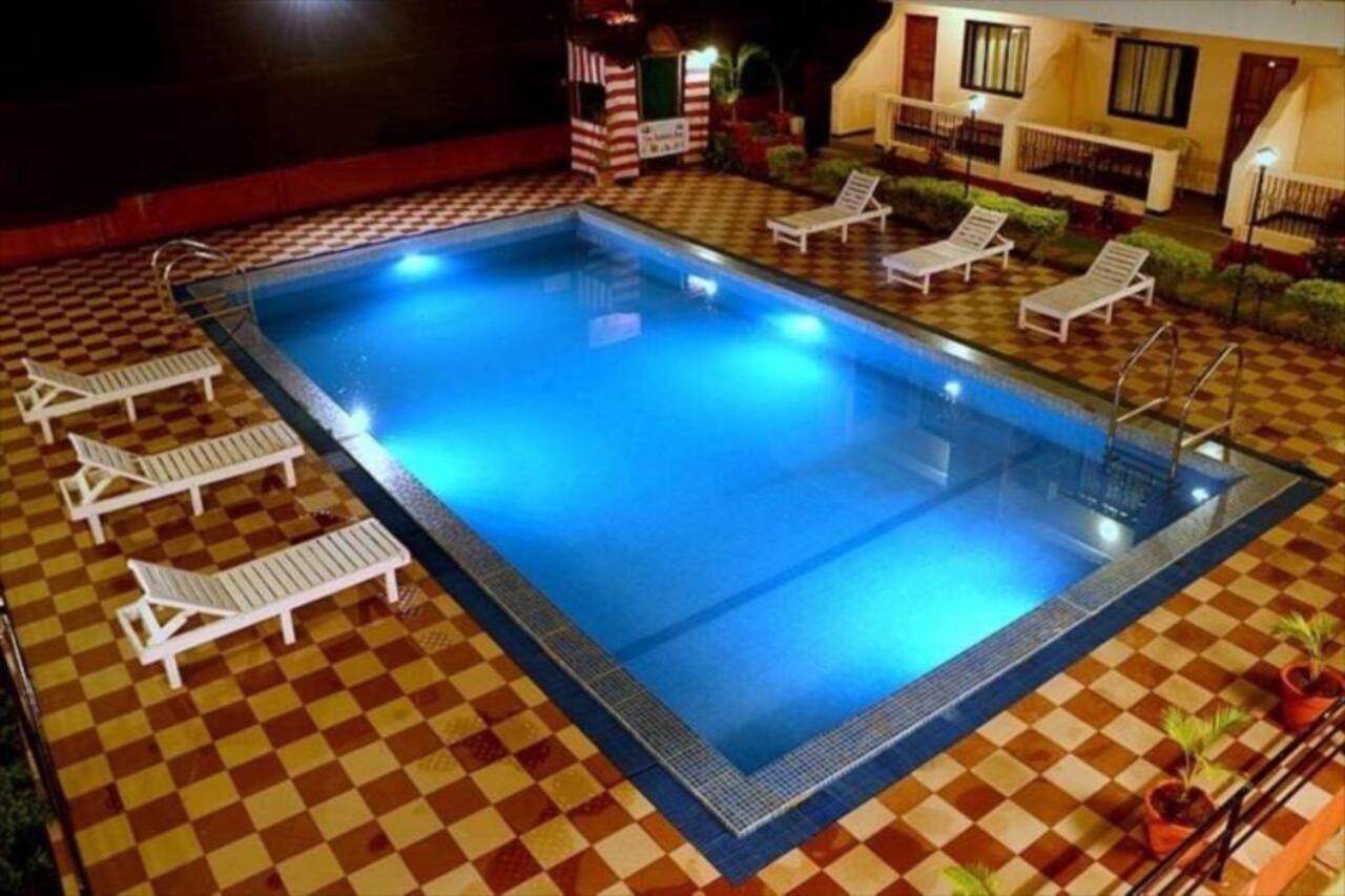 White Orchid Resort Candolim Exterior photo